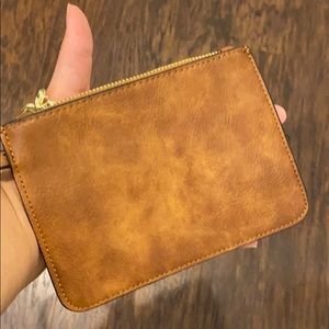 Steve Madden Brown Wristlet 6x4